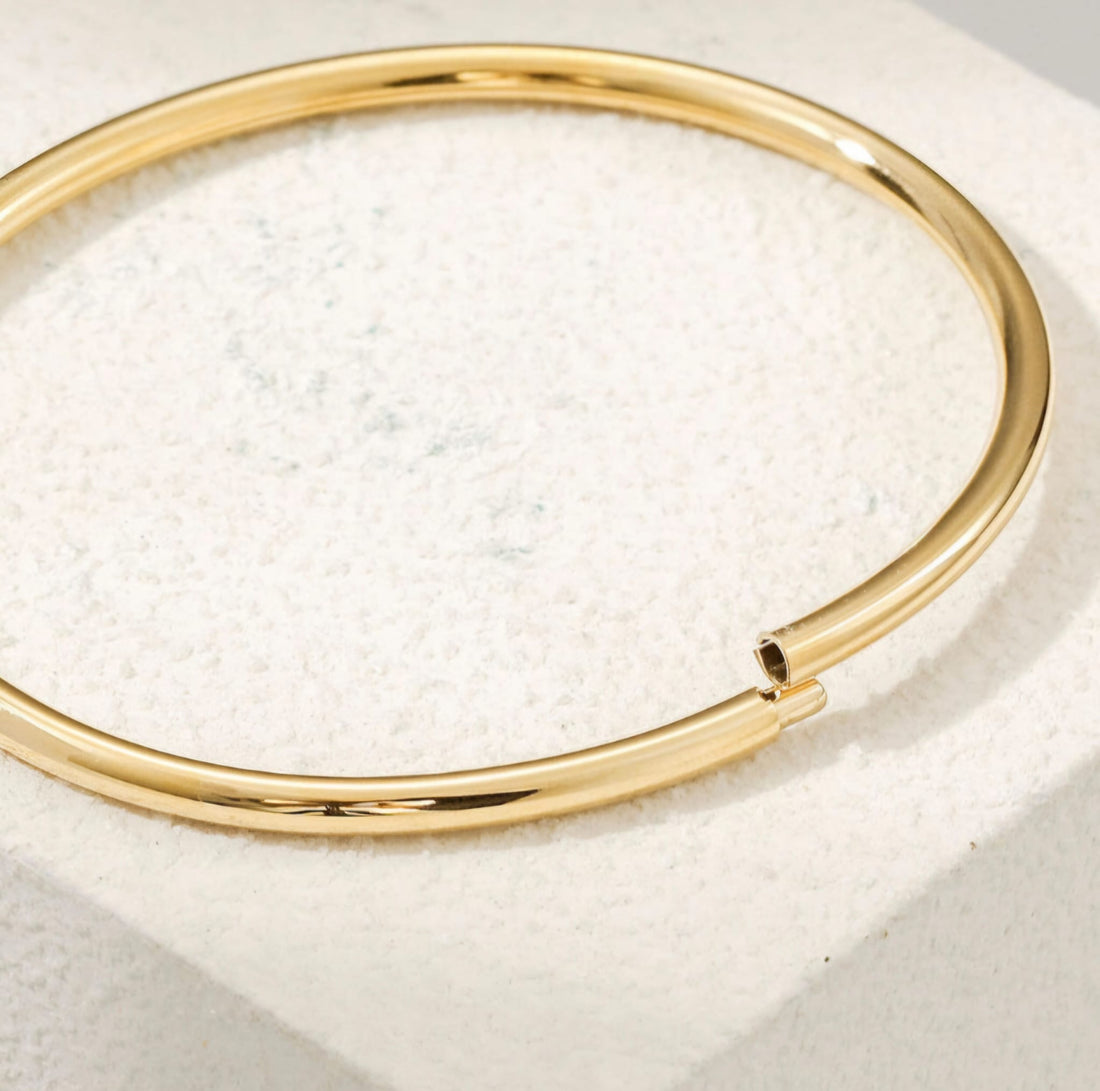 Classic infinity Bangle