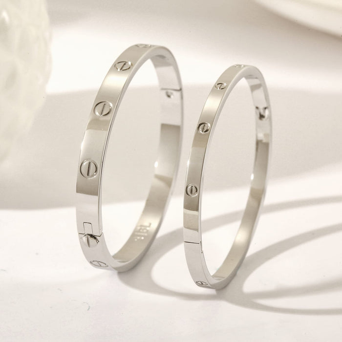 L O V E Cuff | 2 Sizes | Silver