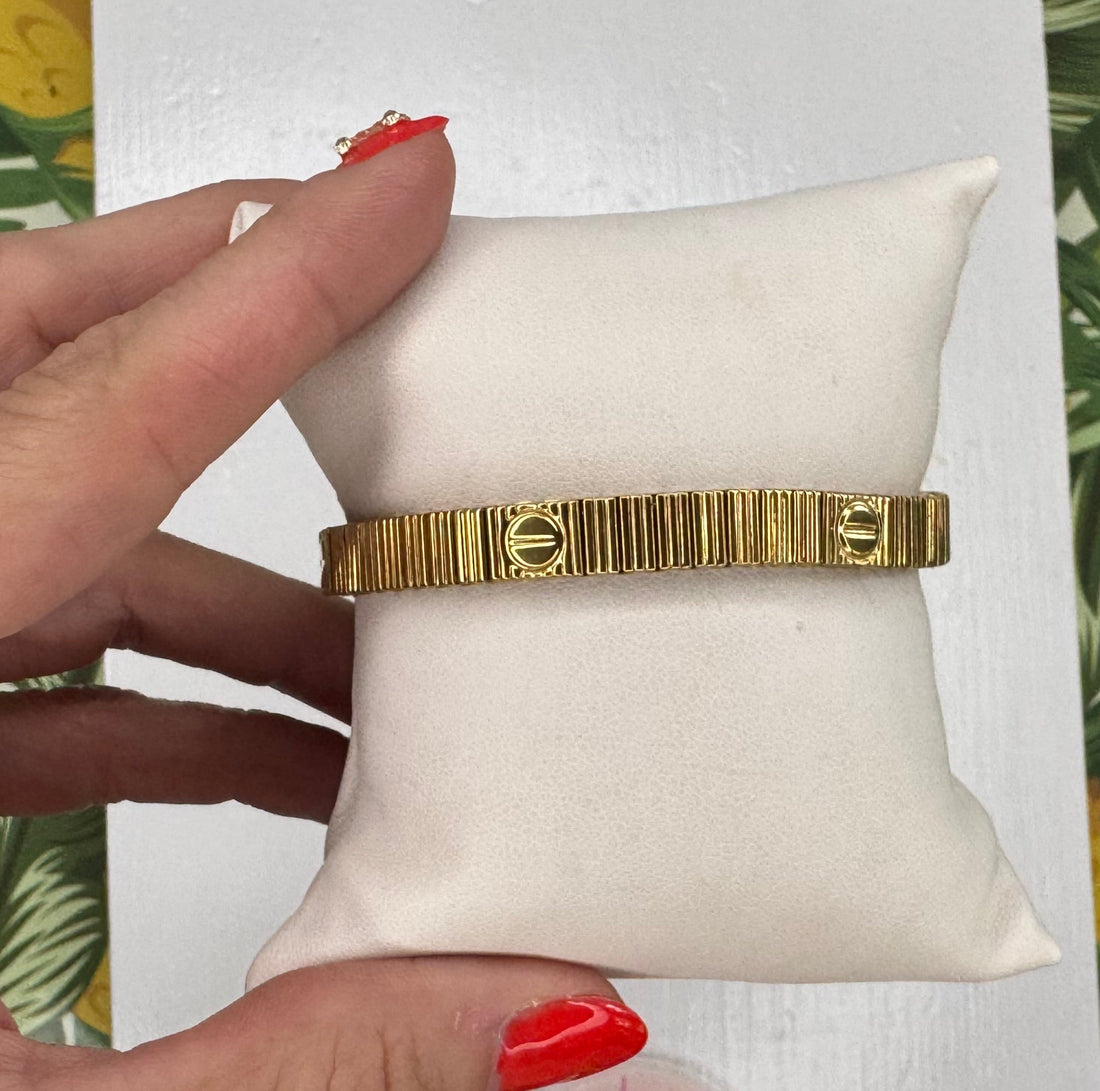 Stretch Love Bracelet